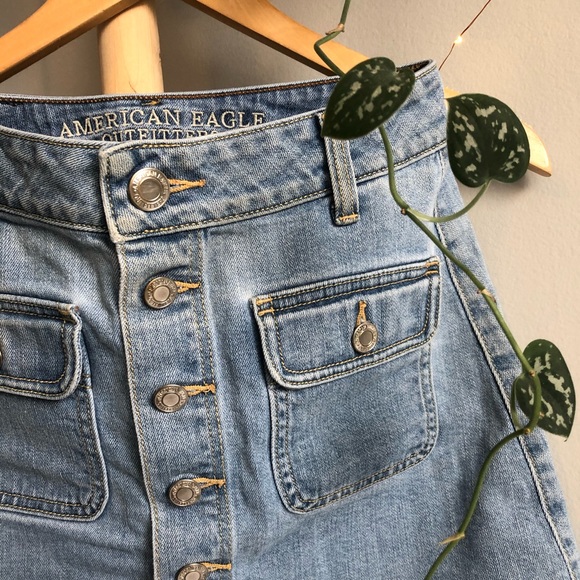 American Eagle Outfitters Dresses & Skirts - American Eagle button up denim skirt